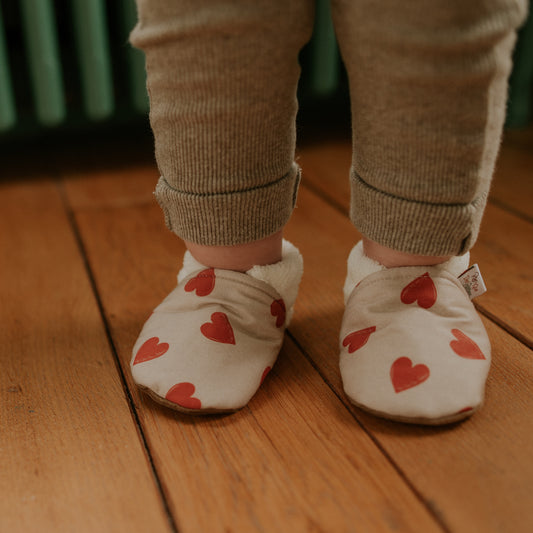 Chaussons coeur rouge hiver