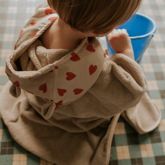 Poncho de bain coeur rouge